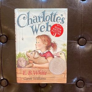 Charlotte’s Web by E.B White Hard Cover Chapter Book Newbury Honor